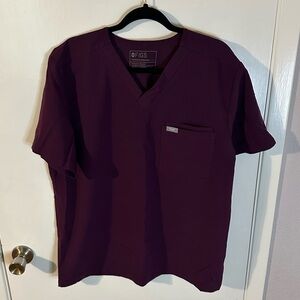 Figs deep purple Leon scrub top